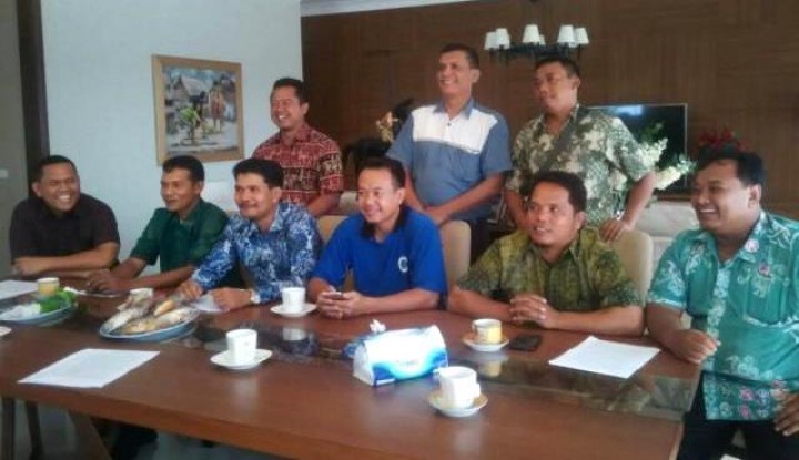 Pertanyakan BOSDA, Puluhan Guru Datangi Wakil Ketua DPRD Kaltim