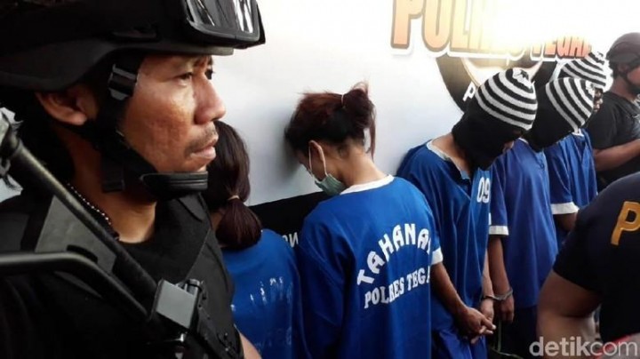 Mayat ABG dalam Karung di Tegal, Berhubungan Intim Sebelum Dibunuh