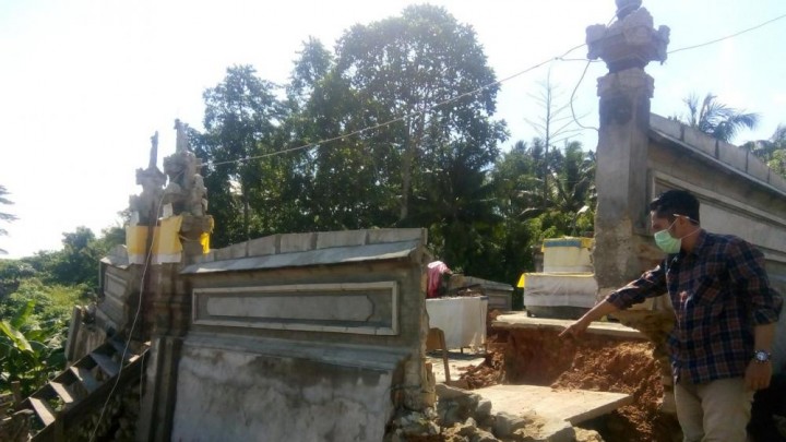 Berjarak 500 Meter dari Tambang, Pengurus Pura Berbaik Sangka 