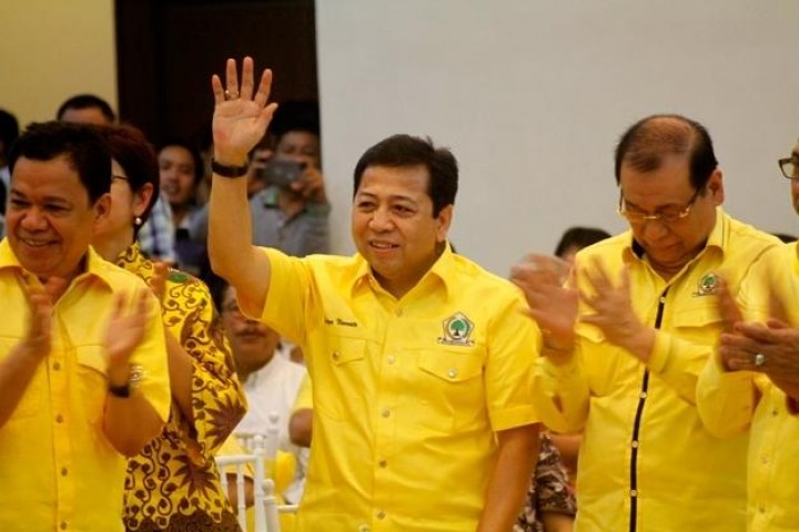 Novanto Tersangka, Kenapa Golkar Tak Gelar Munaslub?