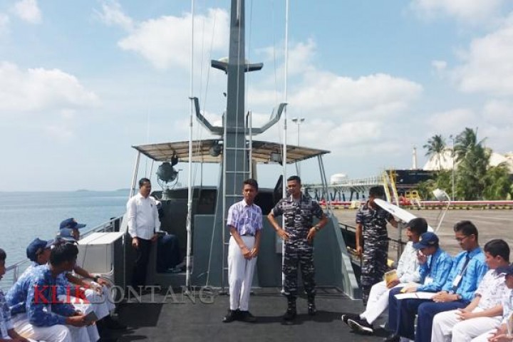 Bekali Ilmu Kemaritiman, Disdikbud Ajak Siswa Naik Kapal Angkatan Laut