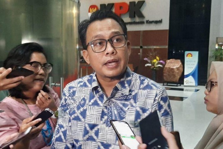 KPK Eksekusi Terpidana Suap Proyek Jalan Kaltim ke Lapas Samarinda 