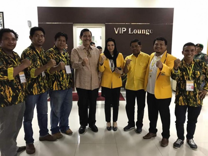 Menko Luhut Minta Golkar Tetap Kritik Pemerintah 