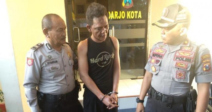 Drama Pengejaran Pencuri Kotak Amal, Ngebut Hingga Lompat dari Jembatan