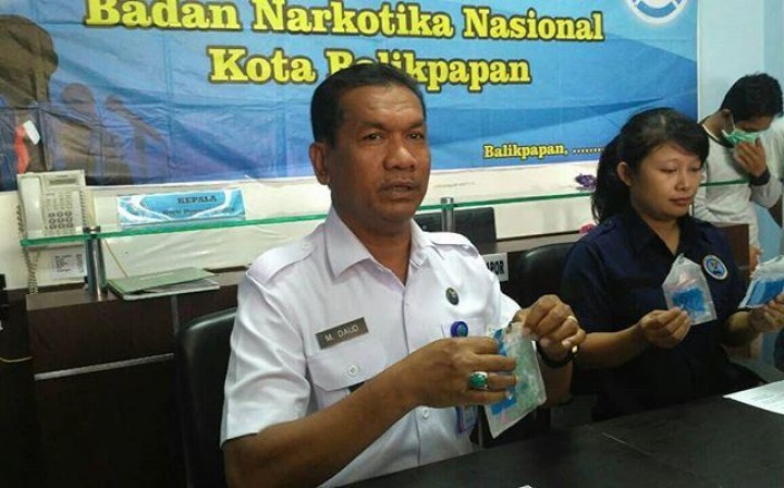 Nyambi Jual Sabu, IRT Ditangkap BNN 