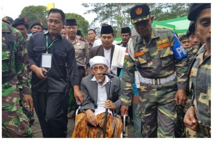 Tokoh NU, Kiai Maimun Zubair Alias Mbah Moen Wafat di Mekkah 