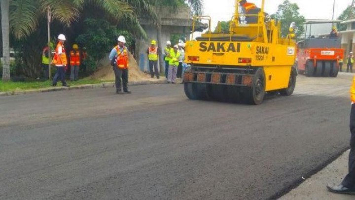 Keren, Banyumas Gunakan Aspal Limbah Plastik untuk Bangun Jalan