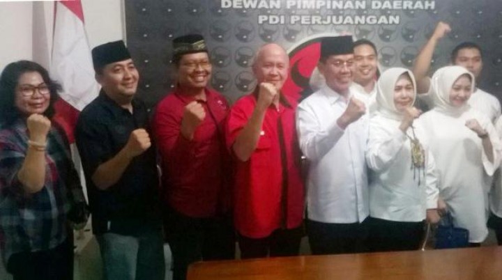 Awang Faroek Antar Rusmadi Daftar di Dua Partai