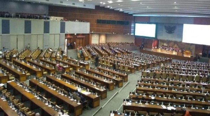 Resmi! DPR Sahkan Revisi UU KPK Meski Ditolak Habis-habisan