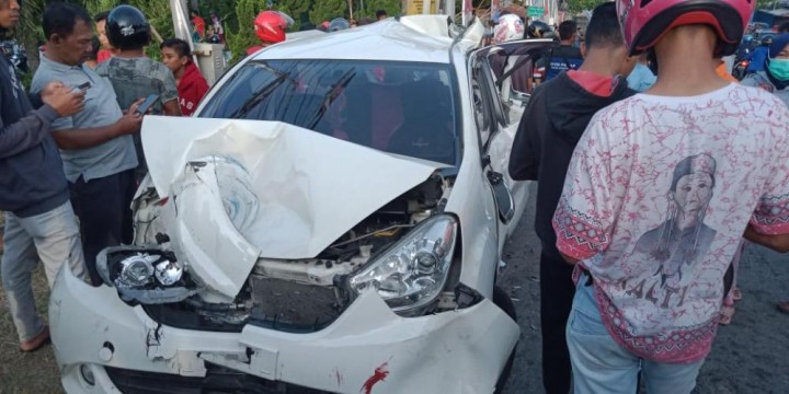 Kecelakaan Beruntun Libatkan 1 Bus, 3 Mobil, dan 3 Motor di Simpang RSUD Bontang