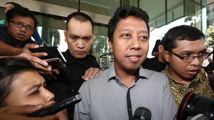 Terima Suap Kementerian Agama, Ini Kronologis OTT Romahurmuziy