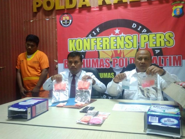 Polda Kaltim Amankan Paket JNE Berisi Ekstasi
