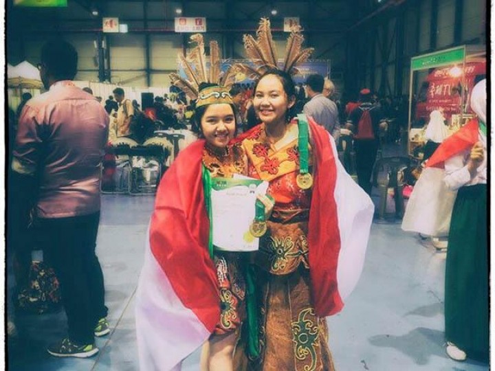 2 Putri Dayak Raih Emas berkat Obat Penyembuh Kanker Payudara
