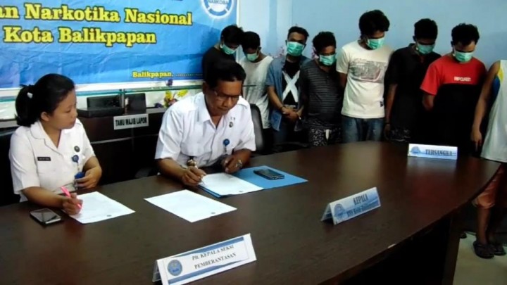 BNN Balikpapan Tangkap 10 Terduga Pengedar Sabu 