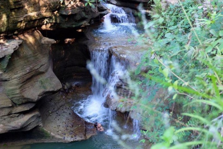 Menengok Indahnya Ngarai Hijau di Kutai Timur