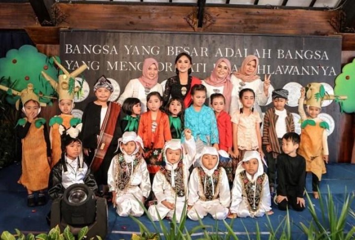 Diam-diam Yuni Shara Bangun Sekolah Non-profit dengan SPP Rp 3.500