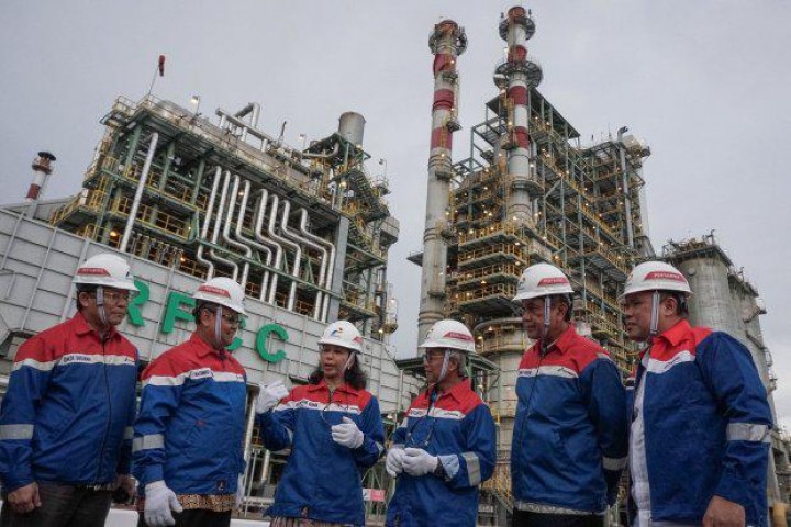 Dirut dan Wakil Dirut Pertamina Dicopot