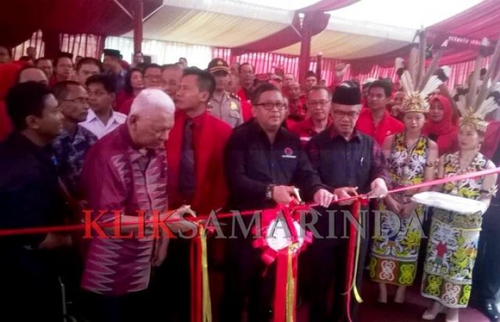 Gubernur Kaltim Sambangi Peresmian Kantor DPC Baru PDI Perjuangan Samarinda