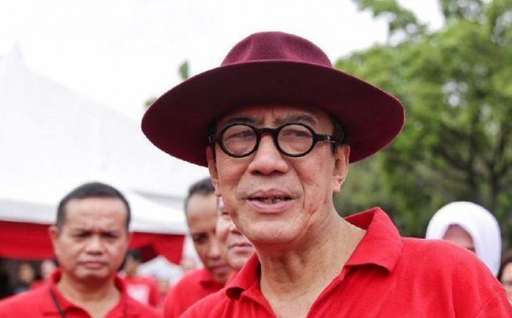 Menghindar Ditanya soal Perppu KPK, Yasonna Salah Masuk Mobil 