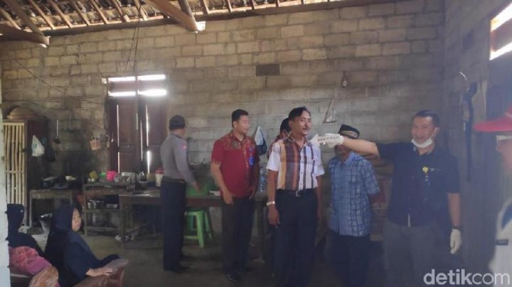 Lajang di Blitar Akhiri Hidup dengan Gantung Diri, Diduga Putus Cinta