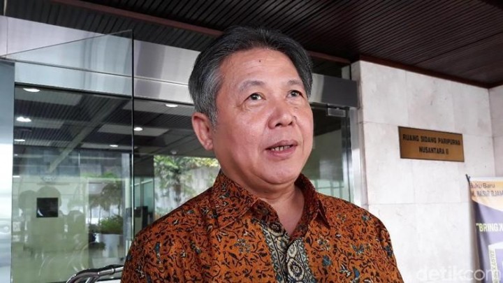 Rocky Gerung Sebut Jokowi Tak Paham Pancasila, PDIP: Asbun dan Cari Sensasi!