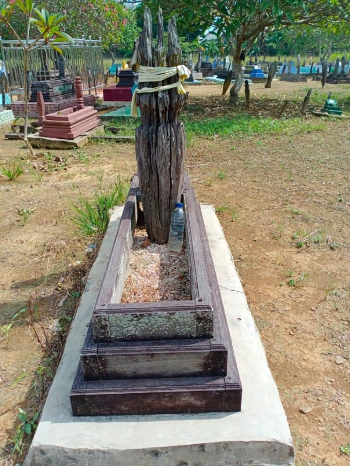Makam Keturunan Kerajaan Kutai, Makam Tertua Saksi Sejarah tentang Bontang 