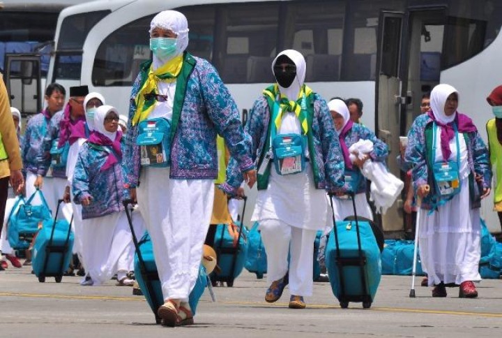 29 Juli, Jemaah Haji Kloter I Embarkasi Balikpapan Berangkat
