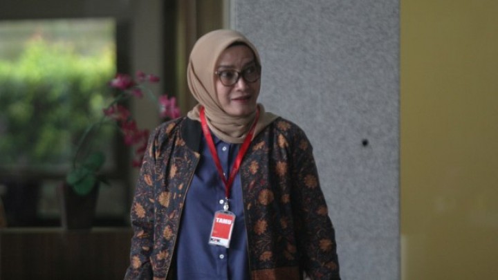 Jokowi Berhentikan Komisioner KPU Evi Novida dengan Tidak Hormat
