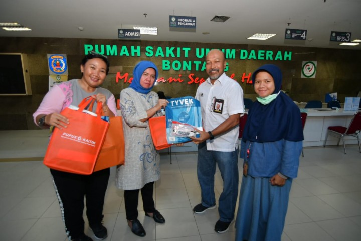 Pupuk Kaltim Sterilkan Area Sekitar Perusahaan Hingga Salurkan APD dan Extra Fooding ke Beberapa RS di Kaltim