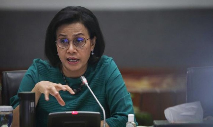 Corona Tekan APBN, Jokowi Minta THR dan Gaji ke-13 PNS Dikaji