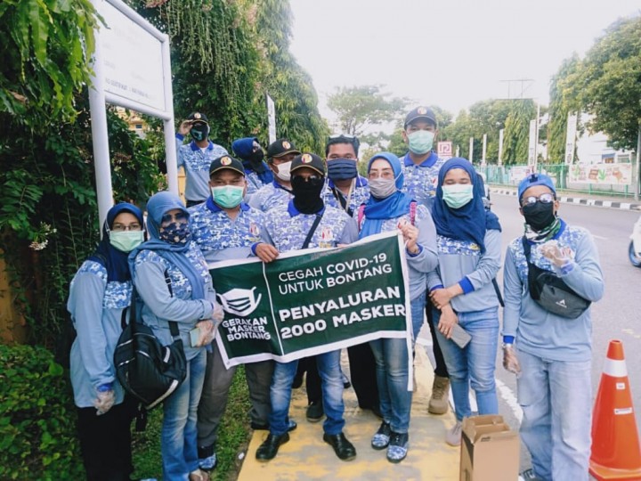 Gerakan Masker Bontang Membagi 2000 Masker Untuk Masyarakat
