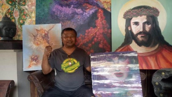 Perupa Asal Magelang Ini Barter Karya dengan Sembako untuk Bantu Warga