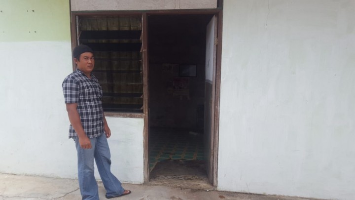 Pria Ditemukan Meninggal di Kamar Indekosnya, Warga Semprot Disinfektan di Lokasi TKP 