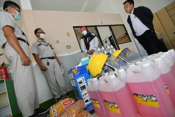 Pupuk Kaltim Secara Bertahap Salurkan Berbagai Kebutuhan dan Perangkat Antisipasi Covid-19 di Bontang