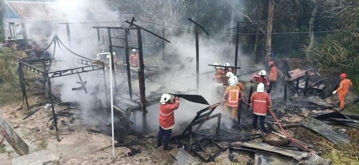 Rumah Warga di Pagung Ludes Terbakar, Disdamkartan : Harusnya Ada Posko Pemadam di Bontang Lestari