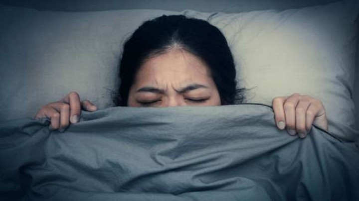 Sering Mimpi Buruk atau Kena Insomnia Saat di Rumah Aja? Ini Alasannya!