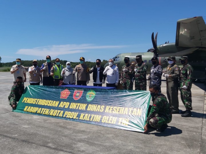 Kodim Balikpapan Serahkan 95 Koli APD Bantuan dari Kemenkes