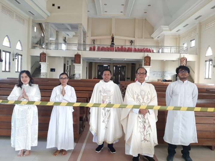 Peringati Kenaikan Isa Al Masih, Jemaat Gereja Khidmat Ibadah via Live Streaming