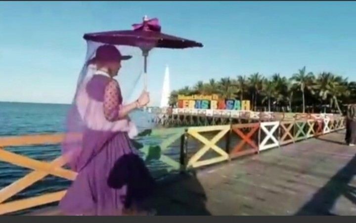 Keluarga Pejabat 'Diam-Diam' Liburan ke Beras Basah Padahal Masih Ditutup