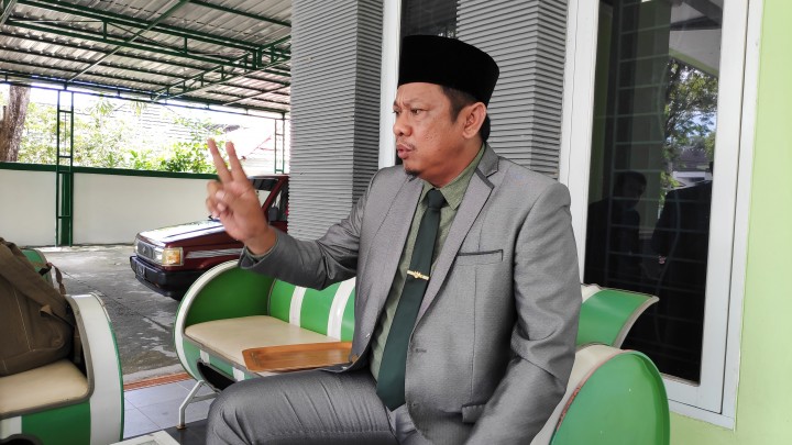 Pemberdayaan Usaha Kecil, Basri : Harusnya Seragam Dijahit di sini Saja