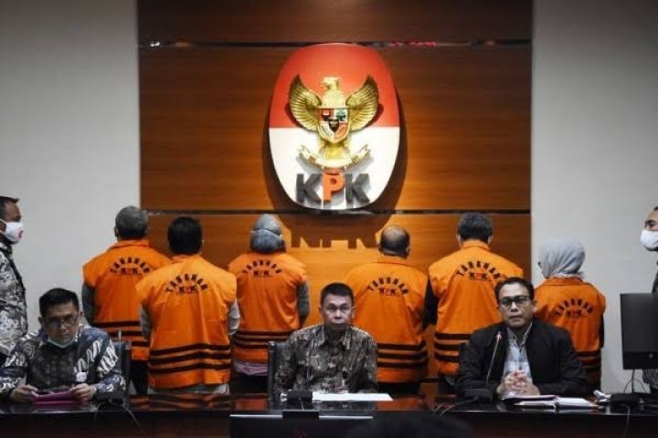 Korupsi di Kutim, Bupati ‘Amankan’ Anggaran, Dinas Atur Pemenang Proyek