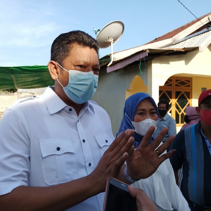 Sebelum ke TPS Basri Sempatkan Temui Santri dan Doa Bersama
