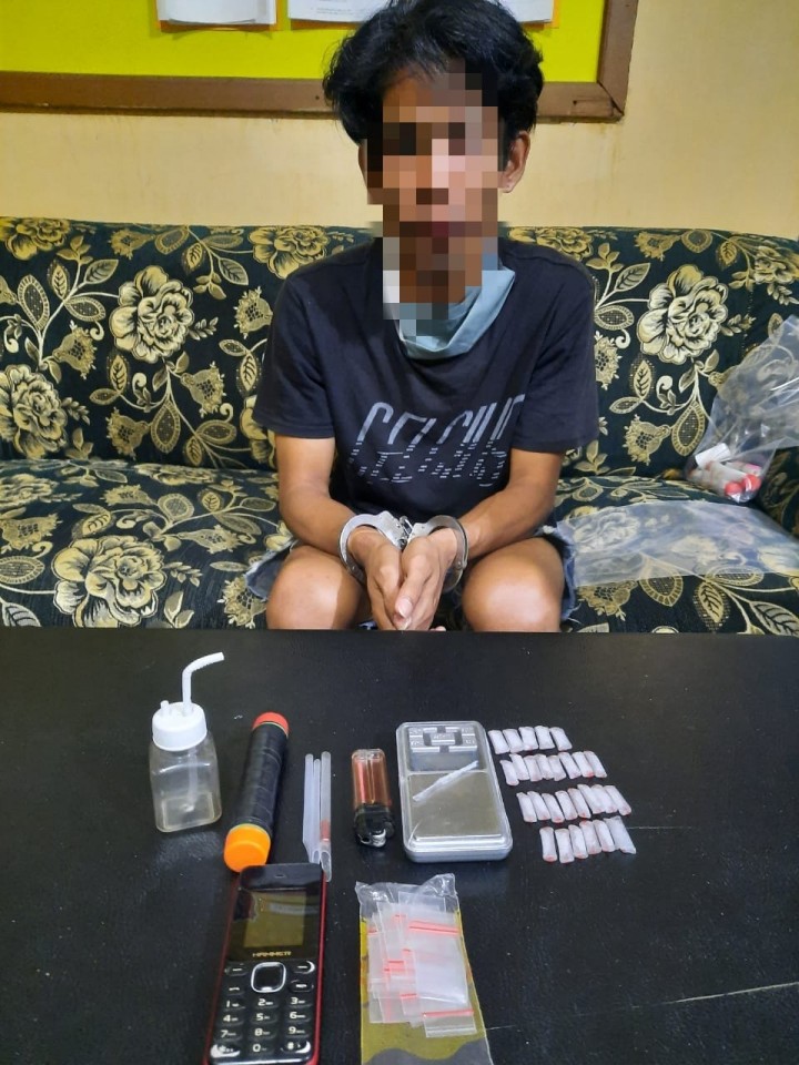 Grebek Rumah Bandar di Tanjung Laut Indah, Polisi Tangkap Pemuda & Sita 27 Poket Sabu