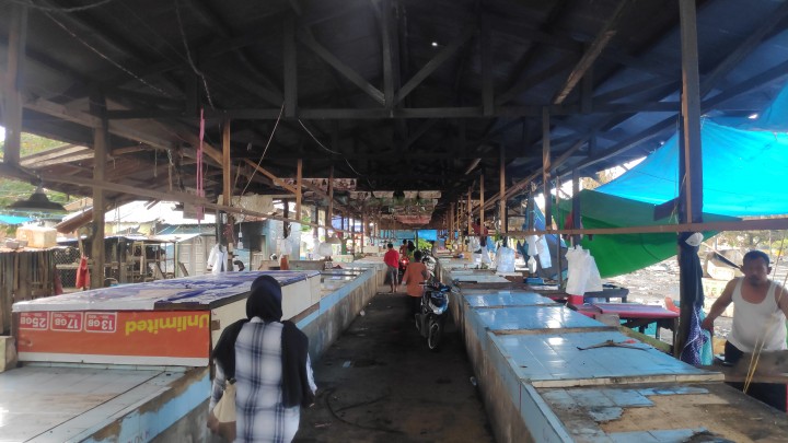 Pria Misterius Melintas di Lapak Ikan Sesaat Kebakaran Pasar Citra Mas Lok Tuan