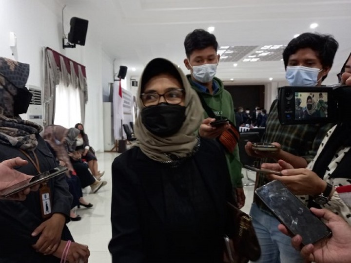 Curhatan Neni di Akhir Masa Jabatan & Titip Pesan ke Basri - Najirah