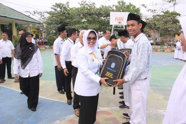 Kiprah Neni Moerniaeni Pimpin Bontang, Bunda Bagi Pelajar & Ramah Investasi