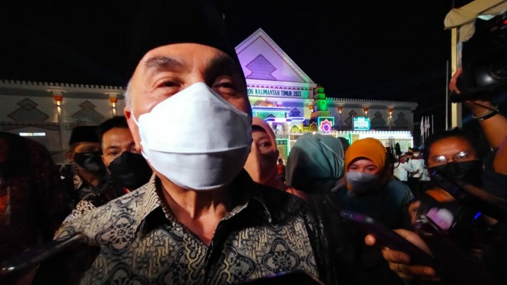Jalan Poros Bontang - Samarinda Rusak, Isran : Biasa Aja Itu, Yang Luar Biasa Kalau Baik Jalannya