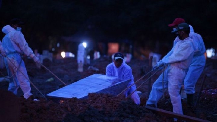 Mengharukan! Selisih Beberapa Jam, Pasutri di Sragen Meninggal Karena Terpapar Covid-19