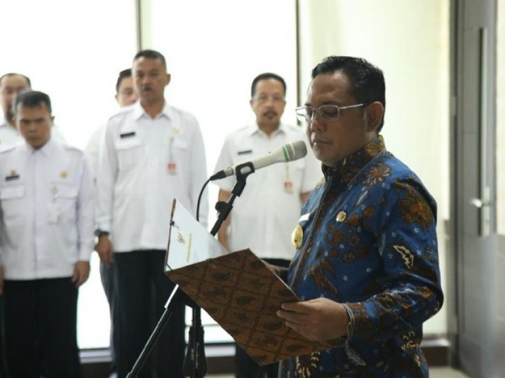 Bupati Bekasi Eka Supria Atmaja Meninggal karena Corona