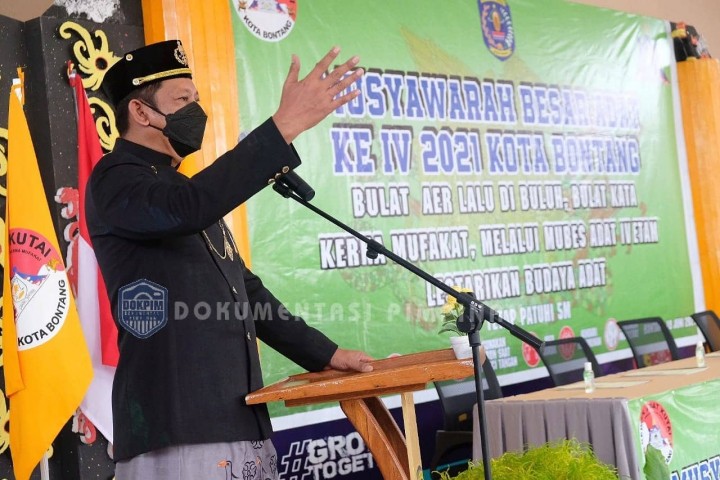 Hadiri Mubes Adat Kutai, Wali Kota: Tetap Lestarikan Adat Budaya